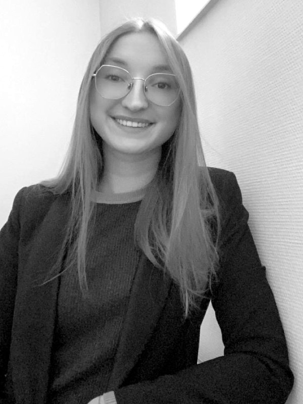 Maître Naomi Vanspitael